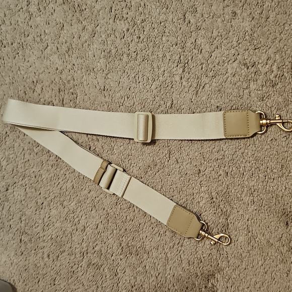 NEW! Universal Thread Taupe Large Weekender Bag - Picture 13 of 15